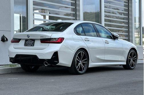 2024 BMW 330 i