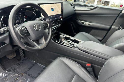 2025 Lexus NX 350h Premium