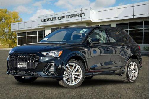 2022 Audi Q3 45 S line Premium