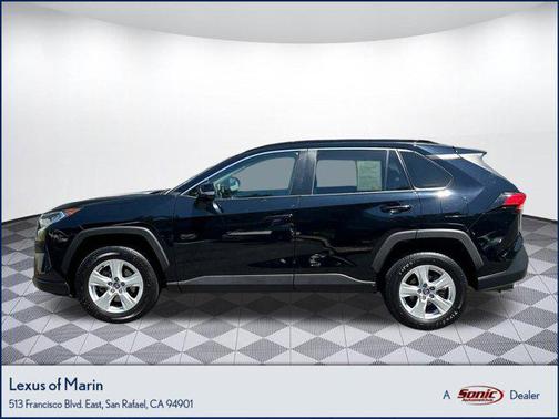 2020 Toyota RAV4 XLE