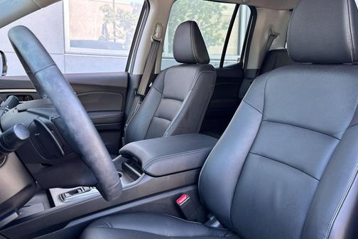 Solar Silver Metallic 2026 Honda Ridgeline RTL