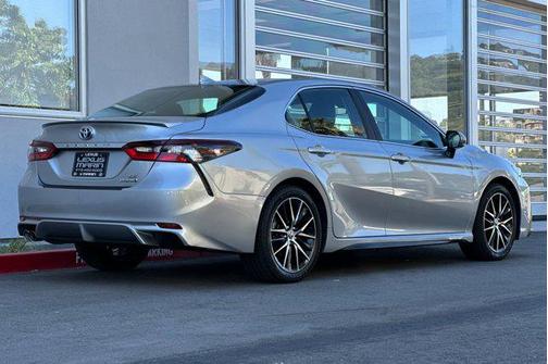 2023 Toyota Camry SE