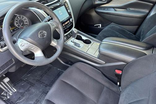 Pearl White 2017 Nissan Murano SV