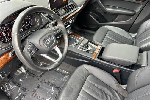 2018 Audi Q5 2.0T Premium Plus