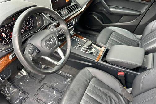 2018 Audi Q5 2.0T Premium Plus