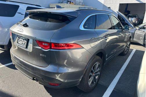 2019 Jaguar F-PACE 25t Premium