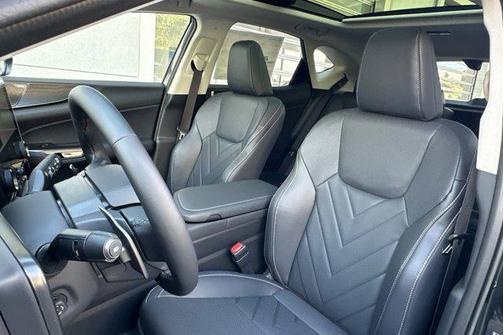 2025 Lexus NX 350h Luxury