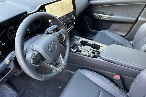 2025 Lexus NX 350h Luxury