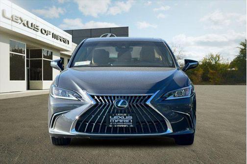 2023 Lexus ES 300h Base