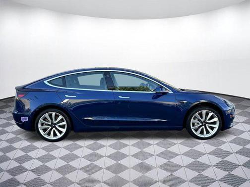 2019 Tesla Model 3 Standard Range Plus