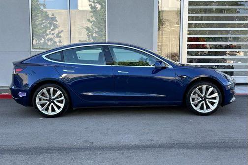 2019 Tesla Model 3 Standard Range Plus