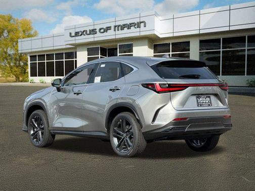 2026 Lexus NX 450h+ Luxury