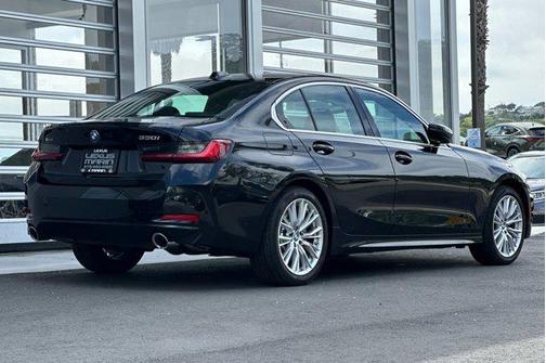 2024 BMW 330 i xDrive