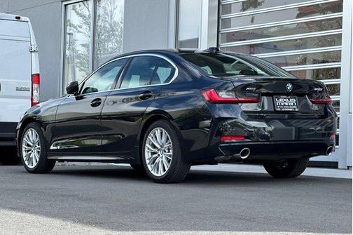 2024 BMW 330 i xDrive
