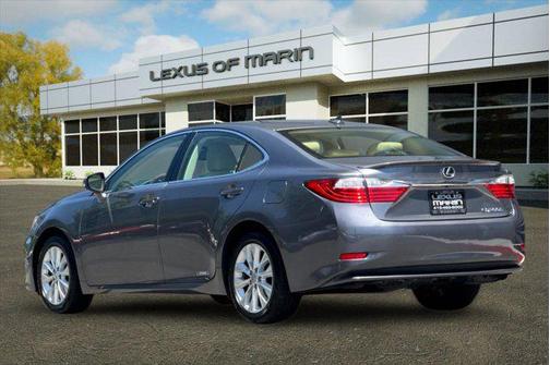 Nebula Gray Pearl 2013 Lexus ES 300h Base