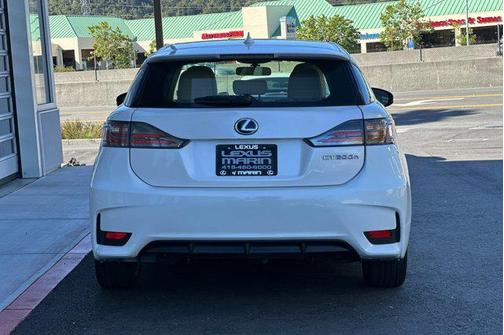 2014 Lexus CT 200h Hybrid