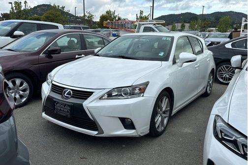 2014 Lexus CT 200h Hybrid
