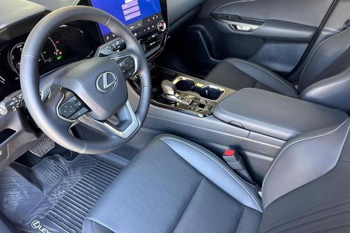 Infrared 2026 Lexus NX 350h Premium