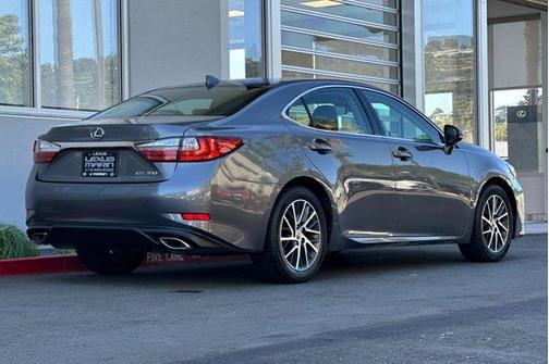 2016 Lexus ES 350 Base