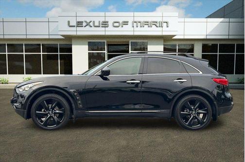 2017 INFINITI QX70 Base