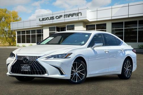 Eminent White Pearl 2025 Lexus ES 300h Base