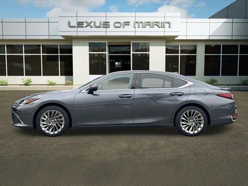 2025 Lexus ES 300h Luxury