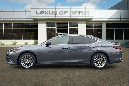 2025 Lexus ES 300h Luxury