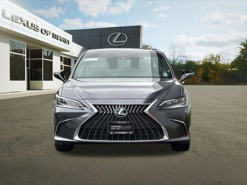 2024 Lexus ES 300h Luxury