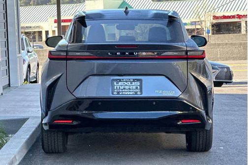 2023 Lexus RZ 450e Luxury