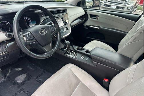 2018 Toyota Avalon Hybrid Limited