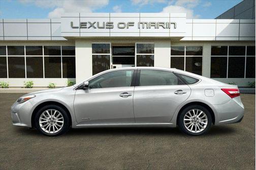 2018 Toyota Avalon Hybrid Limited