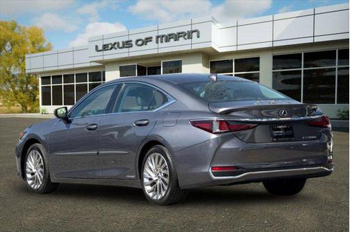 2019 Lexus ES 300h Base