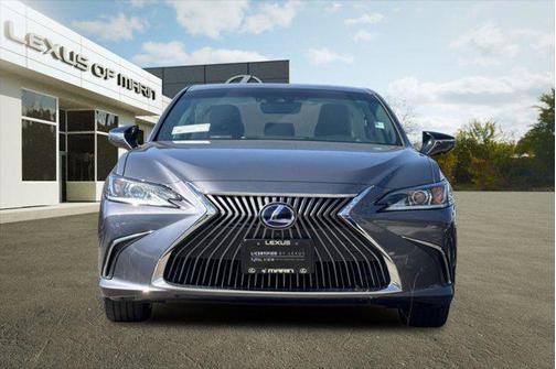 2019 Lexus ES 300h Base