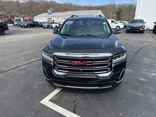 2023 GMC Acadia AT4