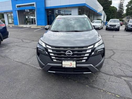 2024 Nissan Rogue SL