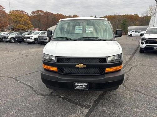 2025 Chevrolet Express 2500 RWD 2500 Regular Wheelbase WT