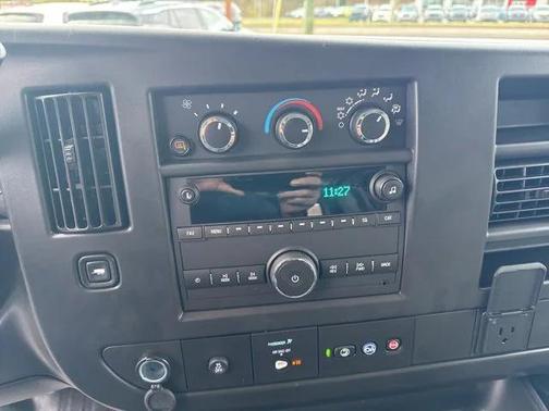 2025 Chevrolet Express 2500 RWD 2500 Regular Wheelbase WT