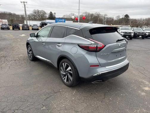 2022 Nissan Murano SL