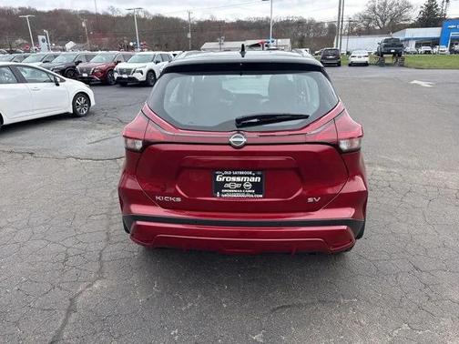 2024 Nissan Kicks SV