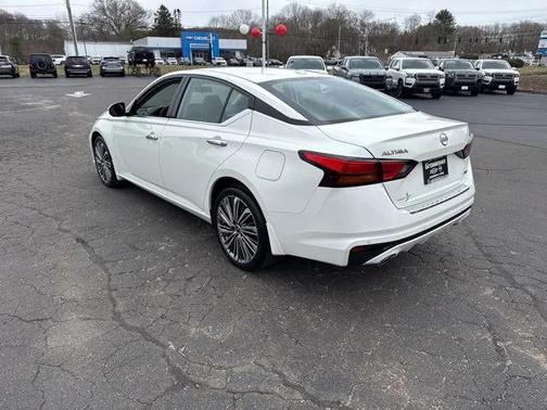 2023 Nissan Altima 2.5 SL