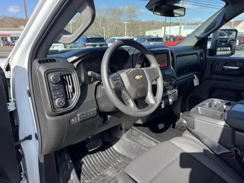 2025 Chevrolet Silverado 3500 WT