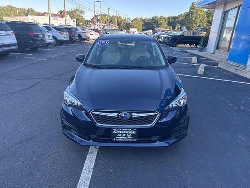 2019 Subaru Impreza 2.0i Premium