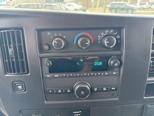 2024 Chevrolet Express 2500 RWD 2500 Regular Wheelbase WT