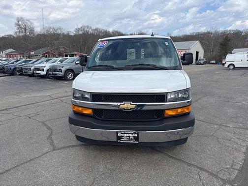 2024 Chevrolet Express 2500 RWD 2500 Regular Wheelbase WT