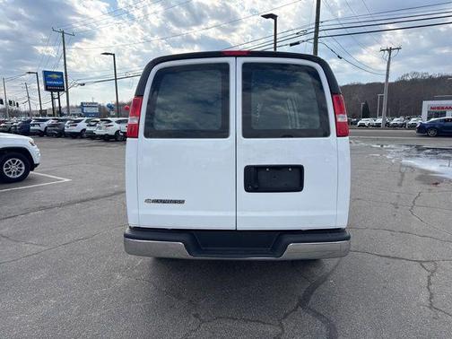 2024 Chevrolet Express 2500 RWD 2500 Regular Wheelbase WT