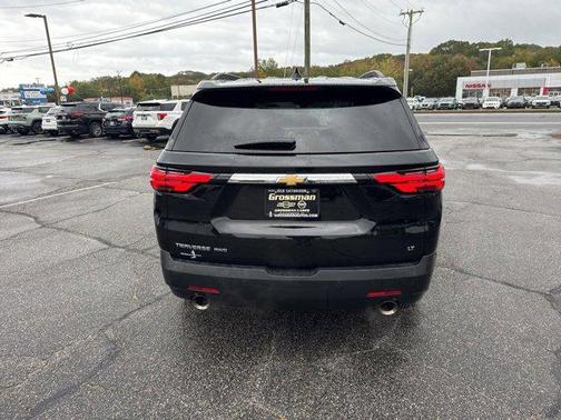 2022 Chevrolet Traverse LT Cloth