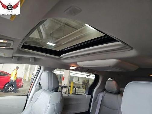 2021 Toyota Sienna Limited 7-Passenger