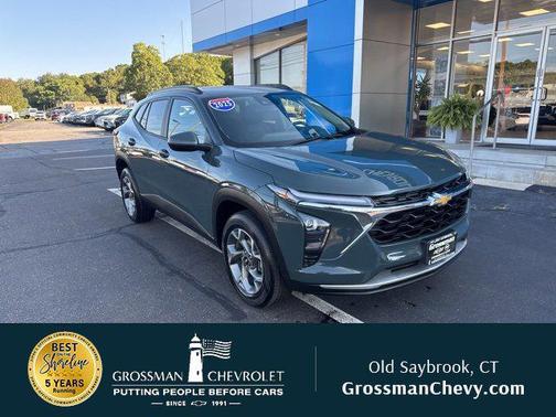 2025 Chevrolet Trax LT