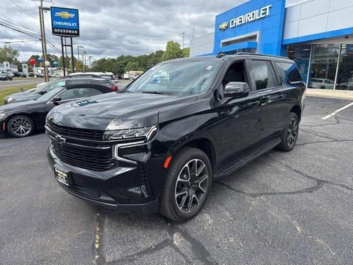2023 Chevrolet Suburban RST