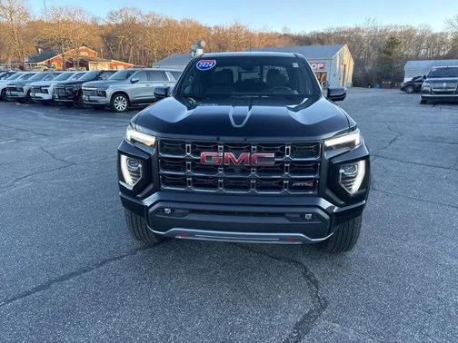 2024 GMC Canyon AT4